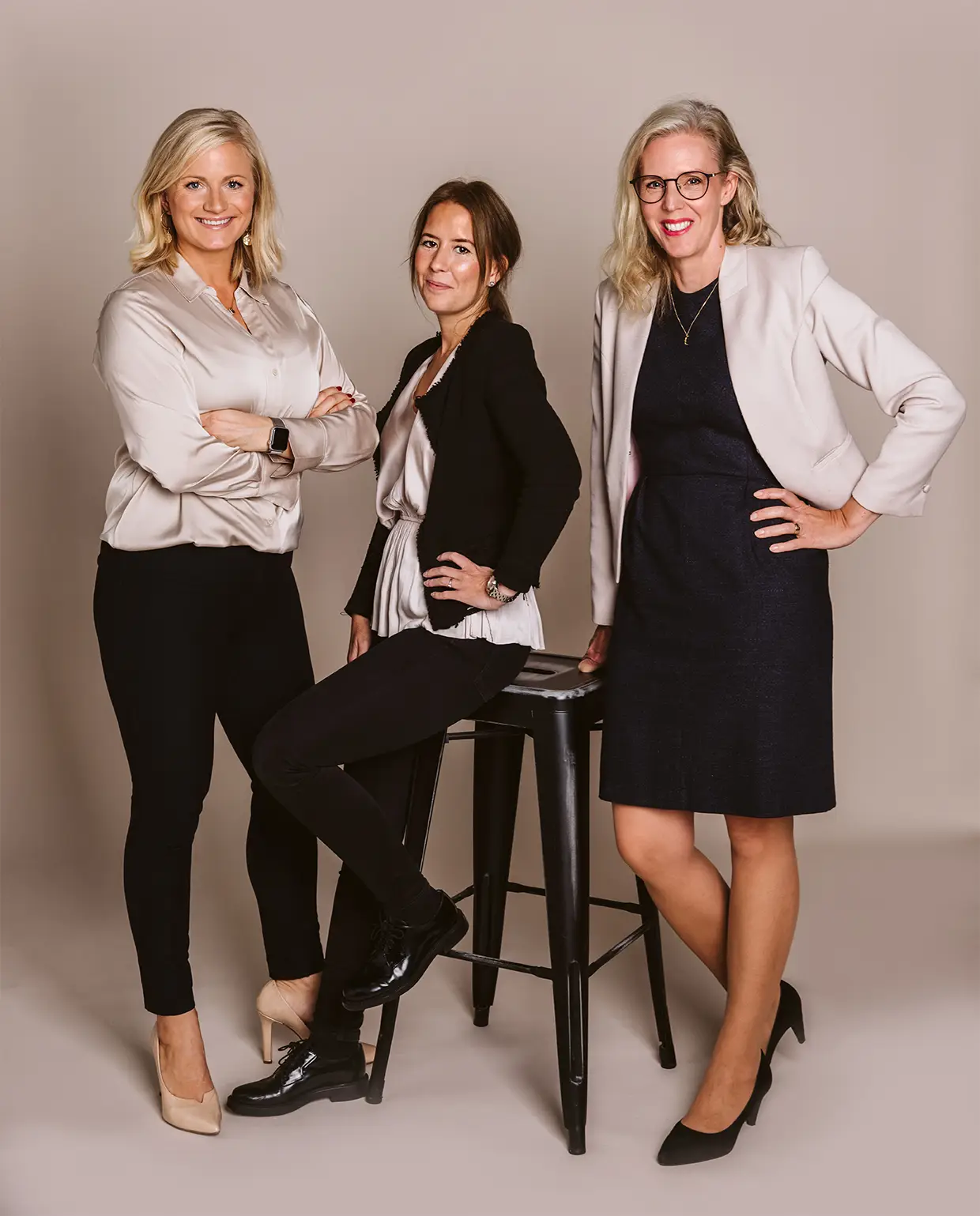 Tre kvinnliga advokater från Advokatbolaget Helsing